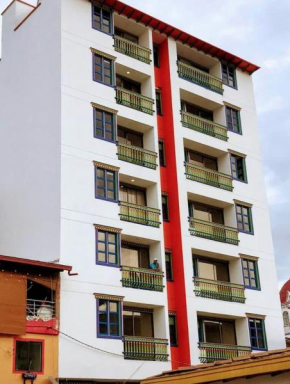 Apartamentos San Jose vistal al lago, cerca del parque. Guatape.